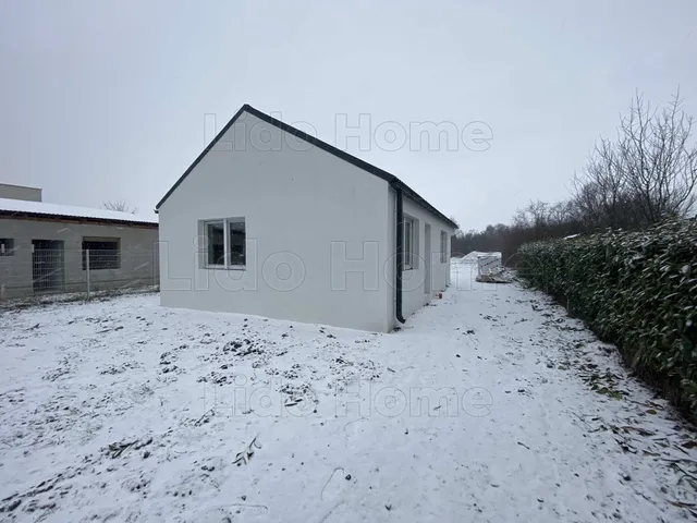 Eladó ház Siófok, Sóstó 66 nm