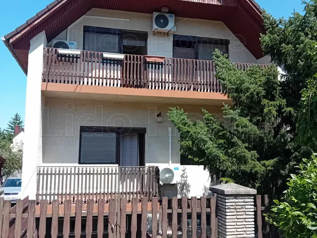 Eladó ház Siófok, Balatonkiliti 220 nm