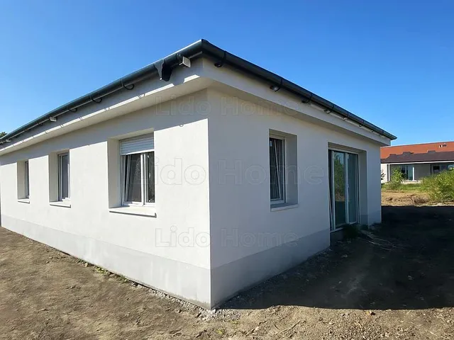 Eladó ház Siófok, Sóstó 98 nm