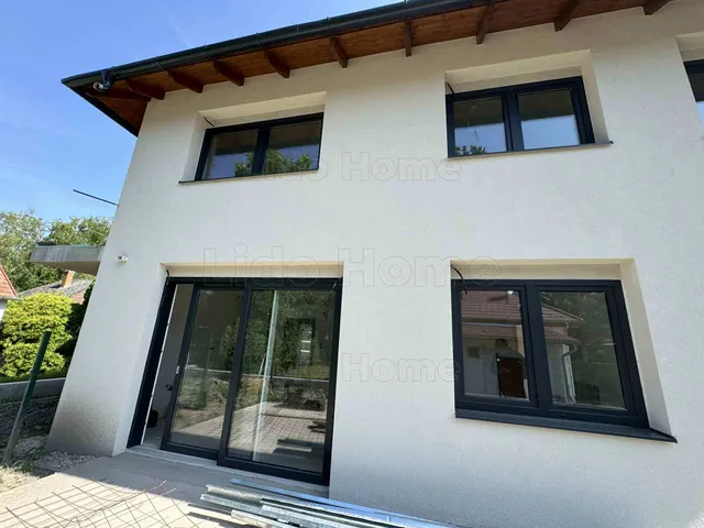 Eladó üdülő és hétvégi ház Siófok, Ezüstpart 68 nm