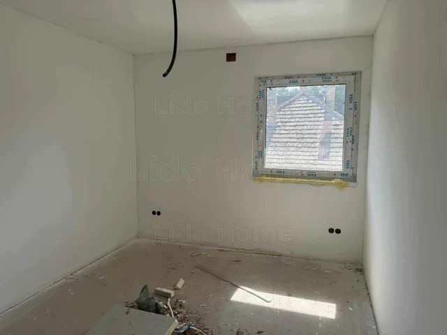 Eladó üdülő és hétvégi ház Siófok, Ezüstpart 68 nm