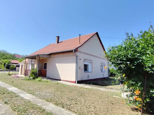 Eladó ház Kőröshegy 110 nm