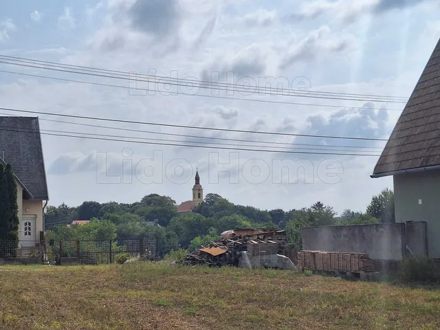 Eladó telek Nagyberény 1388 nm