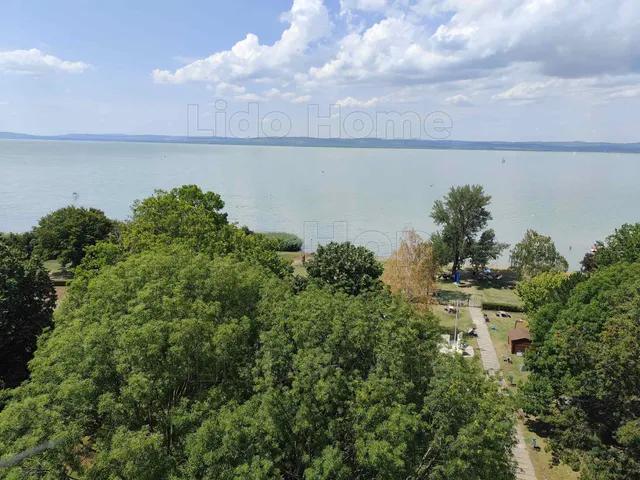Eladó nyaraló Balatonföldvár 48 nm