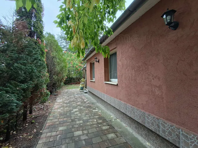 Eladó üdülő és hétvégi ház Siófok, Ezüstpart 62 nm