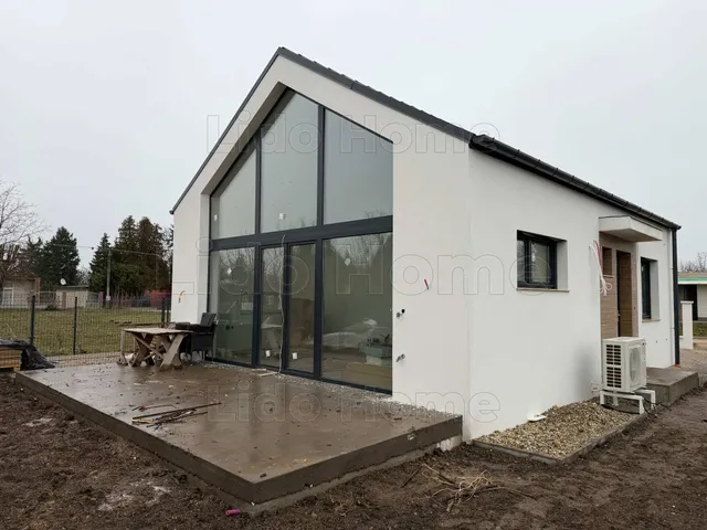 Eladó ház Siófok, Sóstó 72 nm