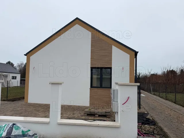 Eladó ház Siófok, Sóstó 72 nm