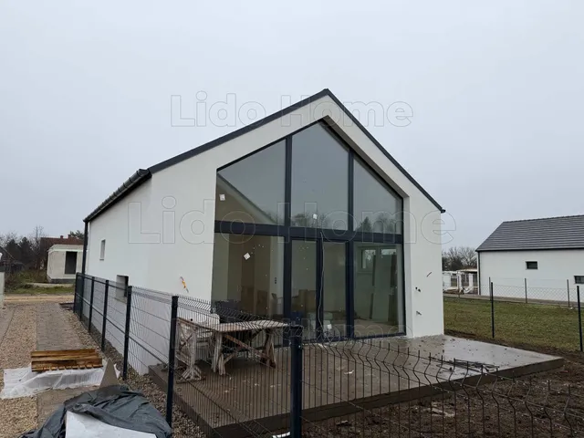 Eladó ház Siófok, Sóstó 72 nm