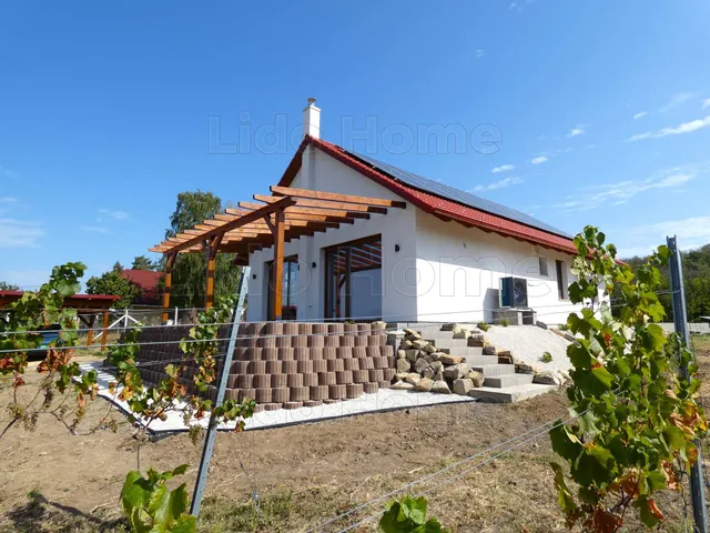 Eladó ház Kőröshegy 95 nm