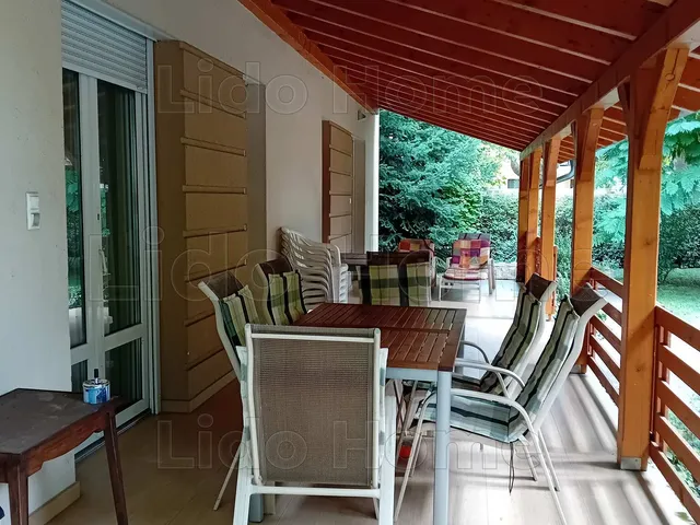 Eladó ház Siófok, Aranypart 200 nm