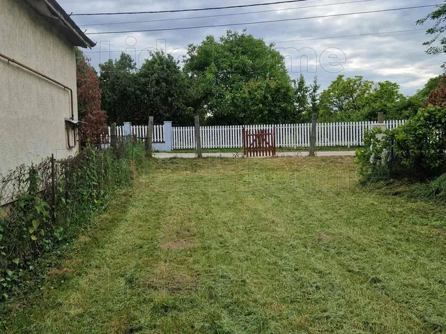 Eladó telek Siófok, Balatonkiliti 994 nm