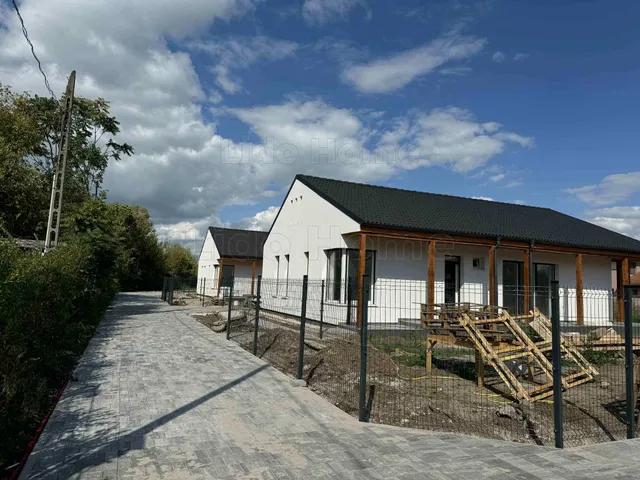 Eladó ház Siófok 94 nm