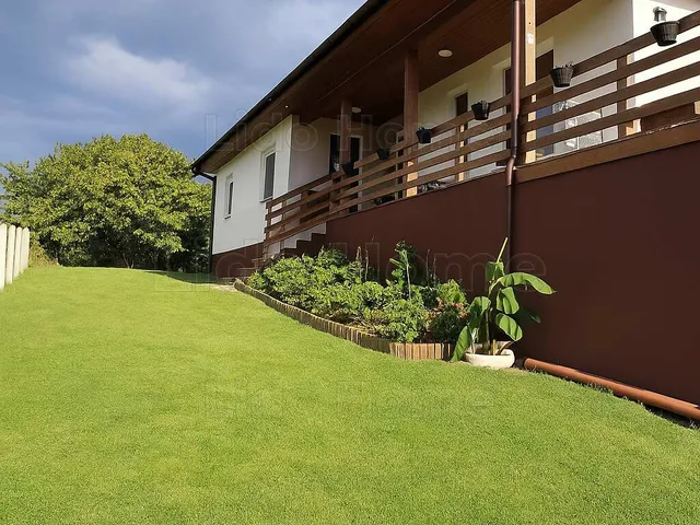 Eladó ház Balatonboglár, Szőlőskislak 130 nm