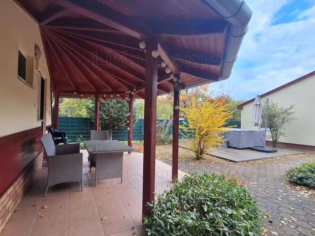 Eladó ház Zamárdi 97 nm