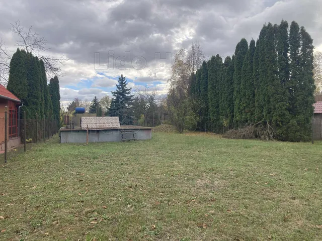 Eladó üdülő és hétvégi ház Balatonakarattya 35 nm