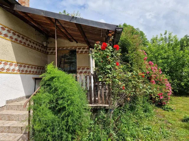 Eladó ház Som 68 nm