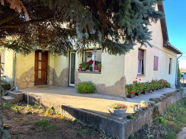 Eladó ház Ságvár 95 nm