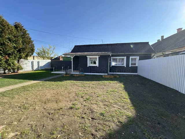 Eladó üdülő és hétvégi ház Siófok, Balatonszéplak 60 nm