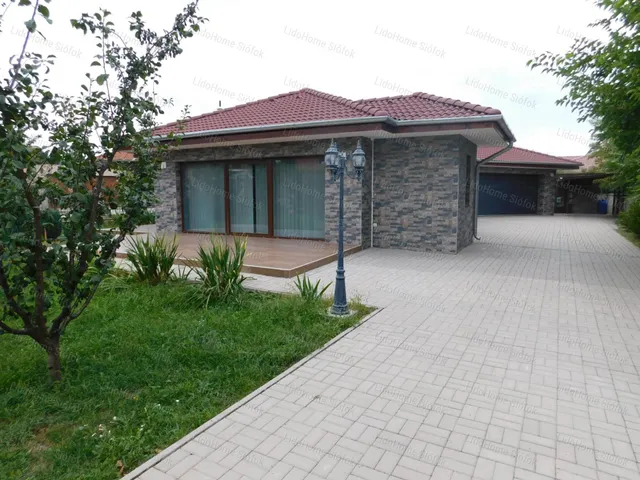 Kiadó ház Siófok, Balatonkiliti 55 nm