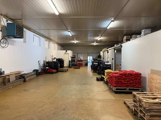 Eladó kereskedelmi és ipari ingatlan Siófok, Ipartelep 599 nm