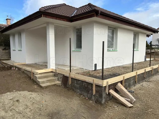 Eladó ház Tab 80 nm