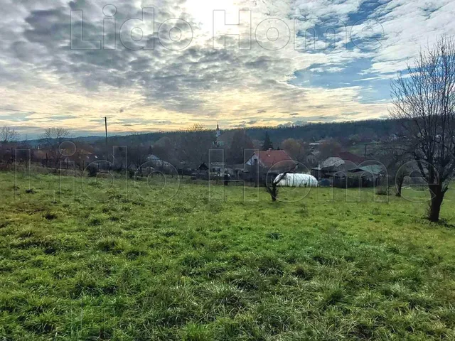 Eladó telek Bálványos 1196 nm