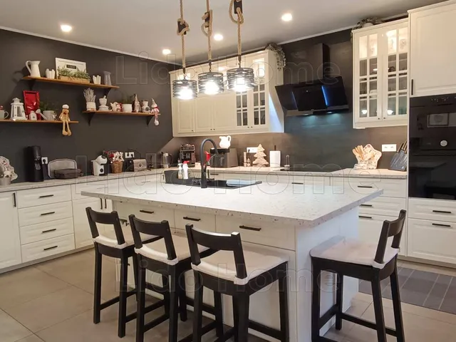 Eladó ház Siófok, Fokihegy 182 nm