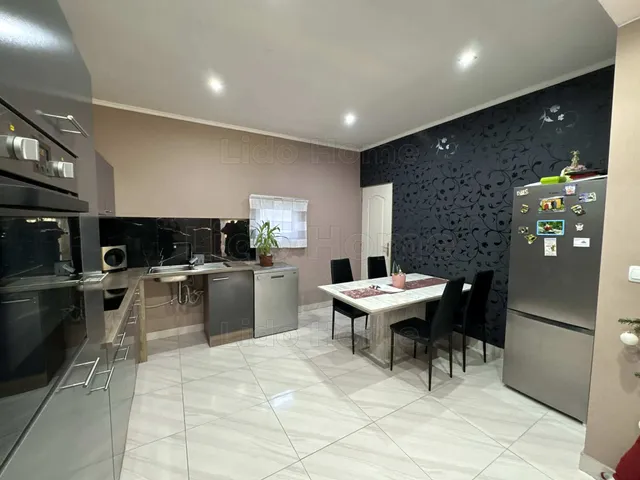 Eladó ház Enying, Balatonbozsok 120 nm