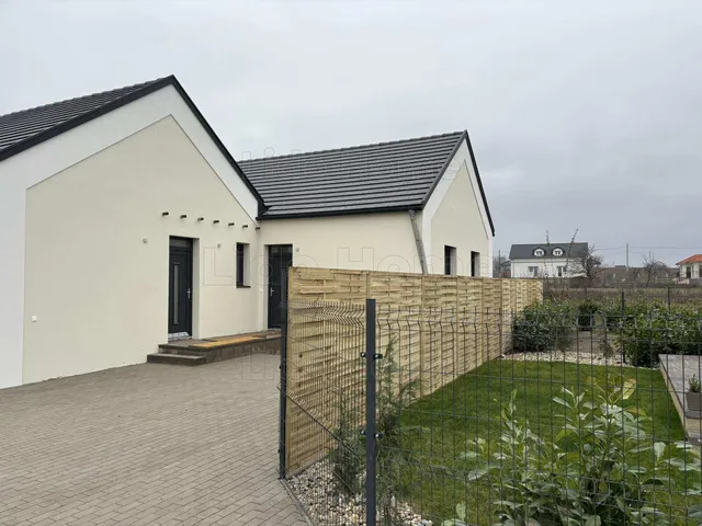 Eladó ház Ságvár 68 nm