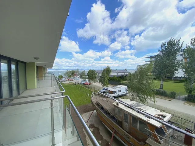 Eladó lakás Siófok, Ezüstpart 54 nm