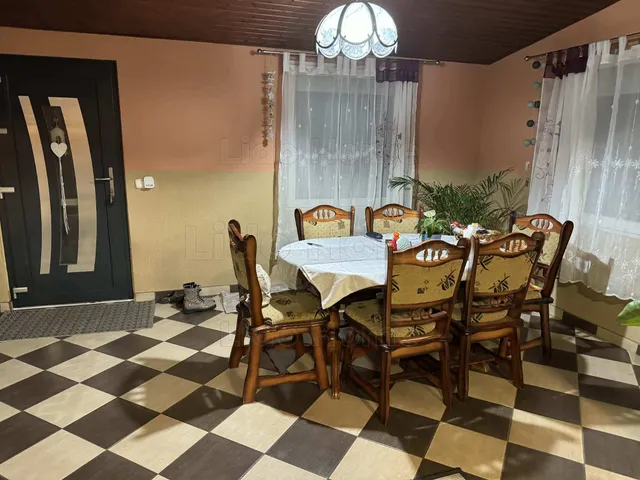 Eladó ház Enying, Balatonbozsok 100 nm