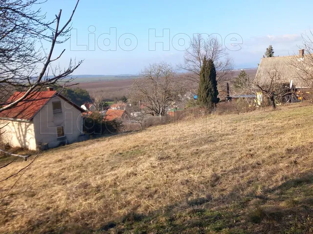Eladó telek Siófok, Töreki 1300 nm