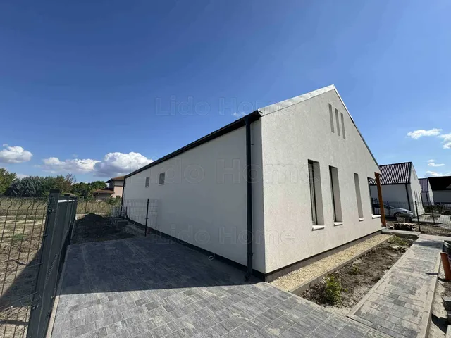 Eladó ház Siófok 94 nm