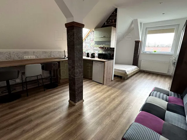 Eladó lakás Balatonszárszó 34 nm