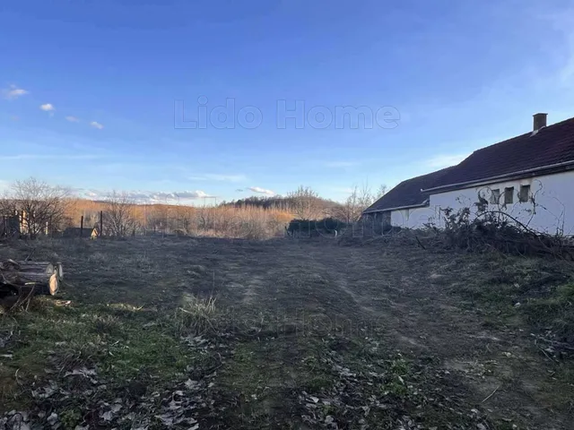 Eladó telek Nagyberény 568 nm