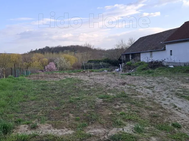 Eladó telek Nagyberény 568 nm