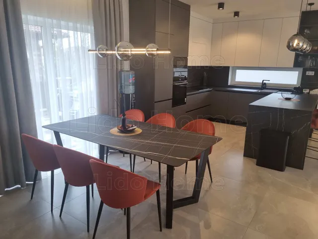 Eladó ház Siófok, Szabadifürdő 176 nm