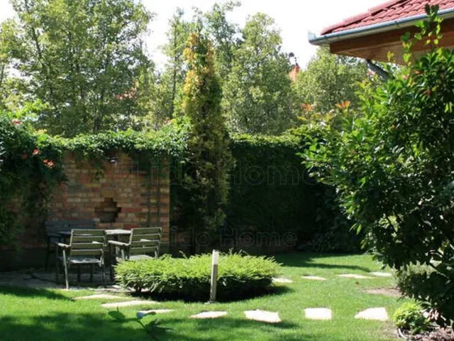 Eladó ház Siófok, Aranypart 200 nm