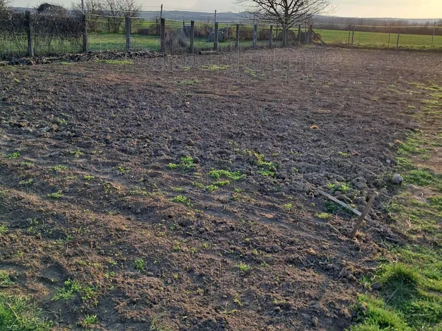 Eladó telek Siófok, Töreki 1100 nm