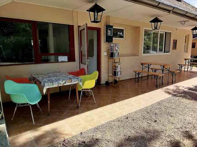 Eladó kereskedelmi és ipari ingatlan Siófok, Ezüstpart 120 nm