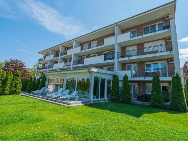 Eladó lakás Siófok, Aranypart 52 nm