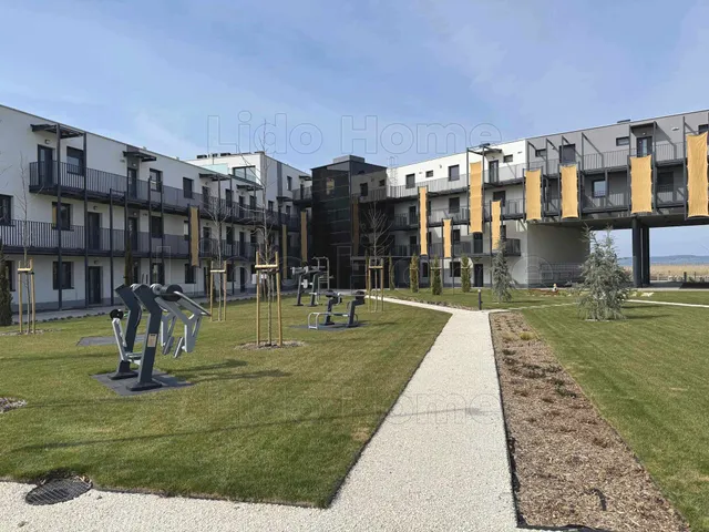 Eladó lakás Balatonszemes 84 nm