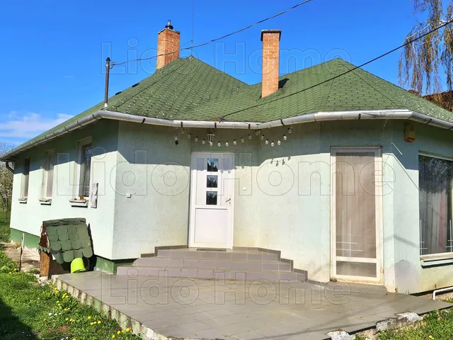 Eladó ház Balatonőszöd 81 nm