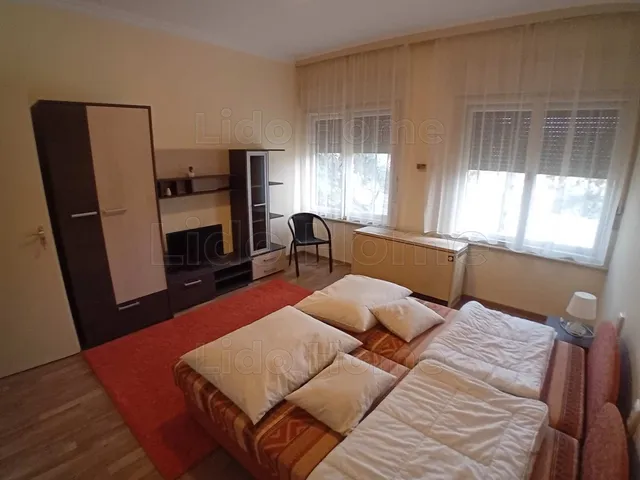 Eladó ház Balatonföldvár 240 nm