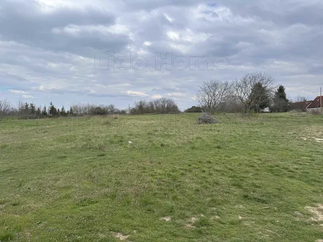 Eladó telek Balatonboglár 5025 nm