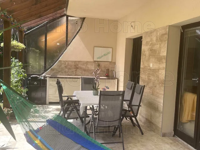 Eladó ház Siófok, Aranypart 200 nm