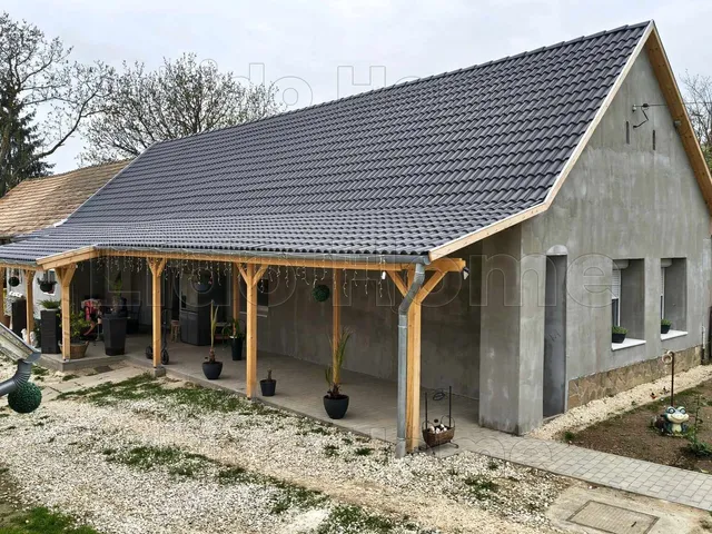 Eladó ház Kapoly 108 nm