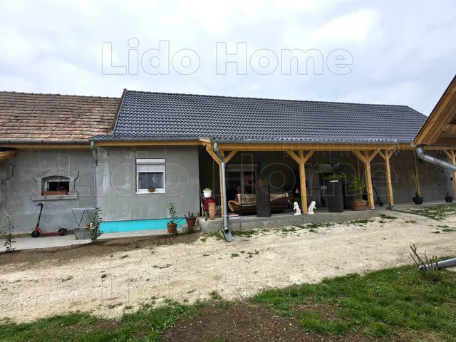 Eladó ház Kapoly 108 nm