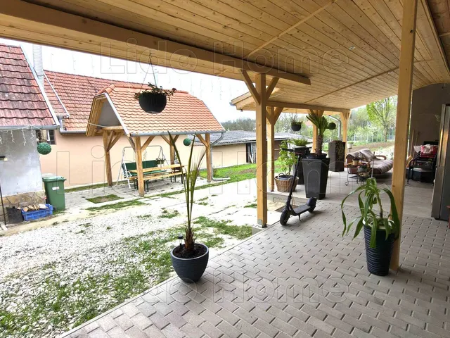 Eladó ház Kapoly 108 nm