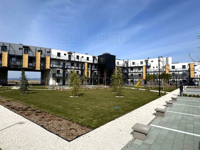 Eladó lakás Balatonszemes 126 nm